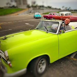 Meet your Posher, Devin